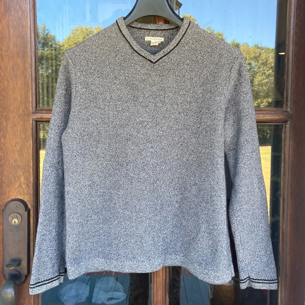 Carbon 2‎ Cobalt v neck sweater. 100% cotton.  size Medium